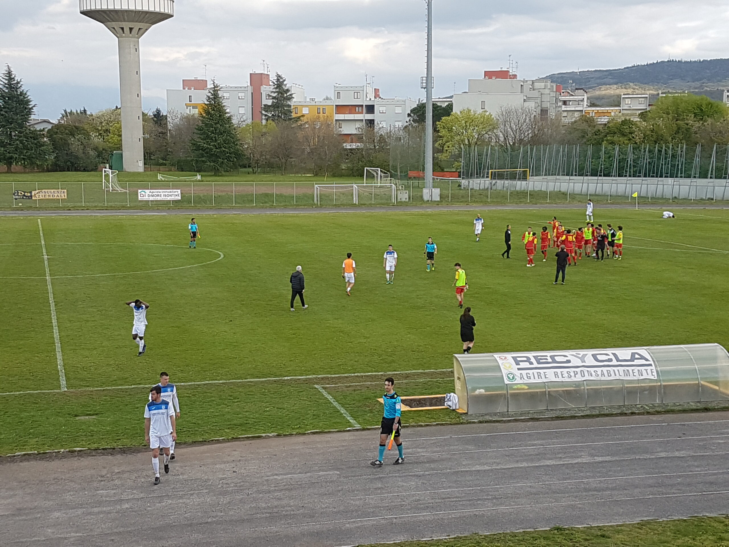 Harakiri dell”Itala San Marco, in 5” il derby è del Pro Romans Medea: 2-3